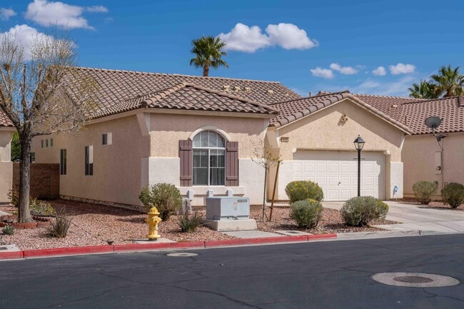 Building Photo - 10530 Santerno St