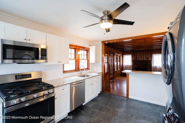 Photo - 635 Princeton Ave