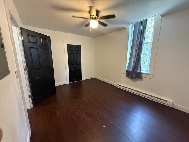 Photo - One bedroom available for a move in right ... Unit 809 Belle Ave Apt 3 Fort Wayne, IN 46807