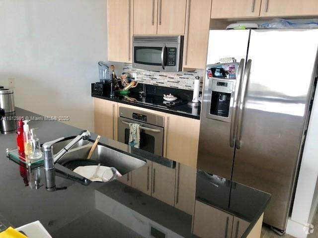 Building Photo - 79 SW 12th St Unit 3311 Rental