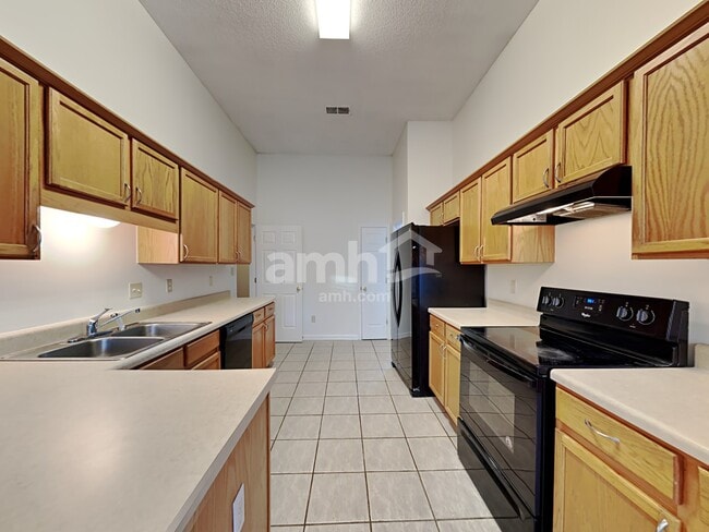 Photo - 1114 Green Fern Cv