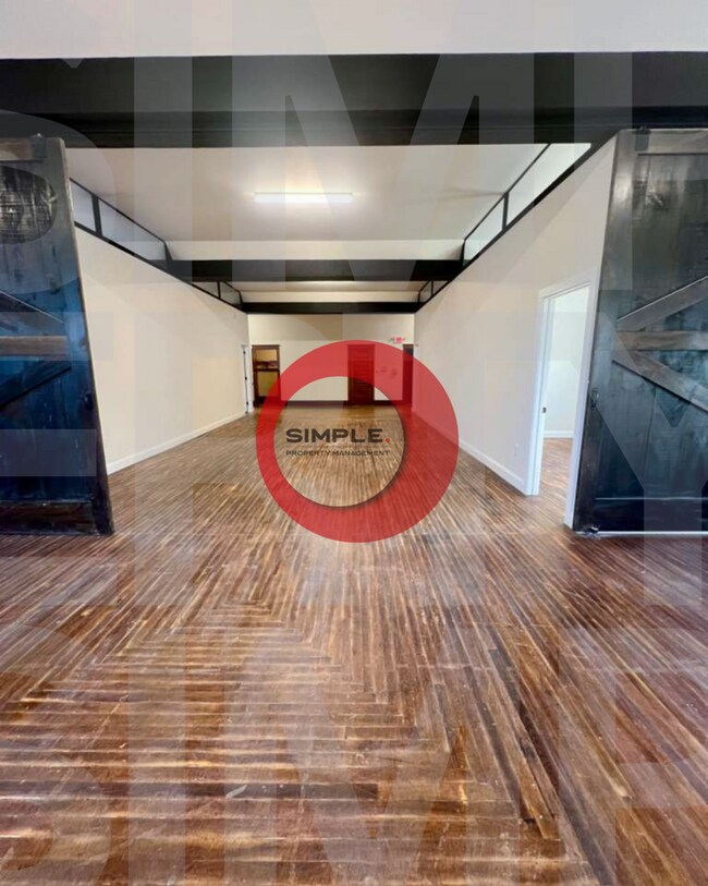 Photo - Commercial Unit 5 Commercial