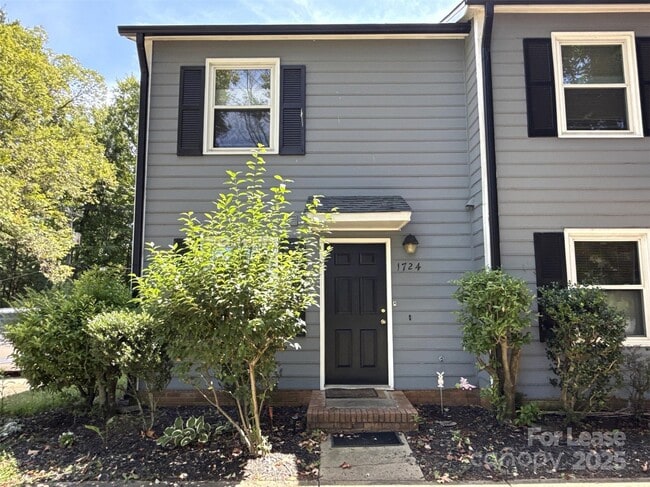 Building Photo - 1724 Village Lake Dr Rental