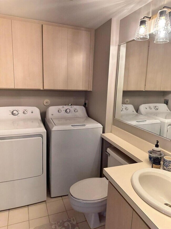 Photo - 8165 Andover Ct