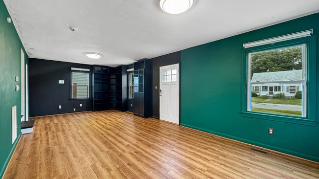 Photo - 607 Lee St
