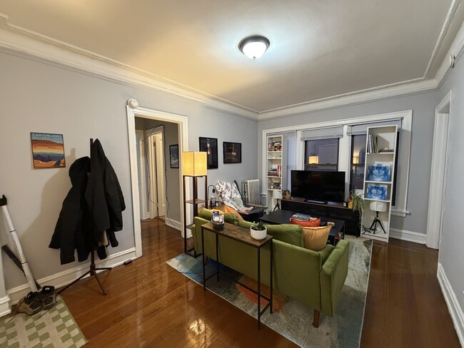 Photo - 6948 N Ashland Ave Unit 2E