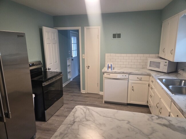 Photo - 9742 Port Sheldon St