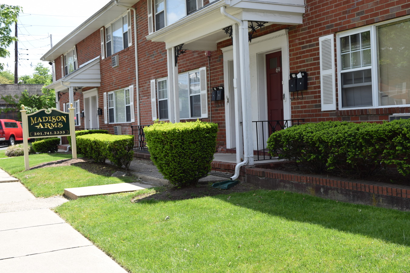 Madison Arms Apartments - Madison Arms Apartments