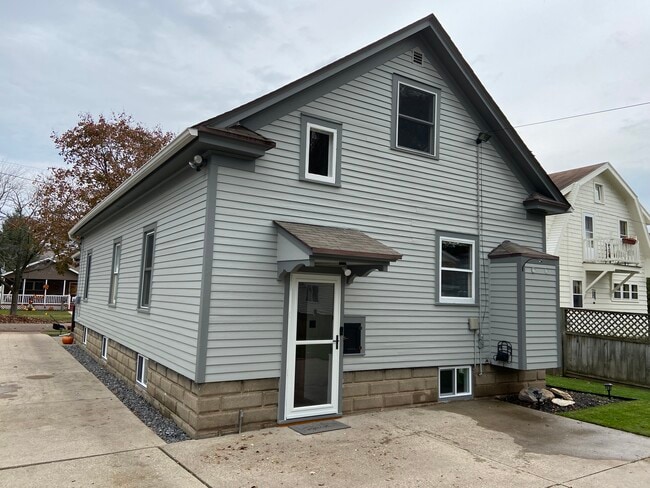 Photo - 717 S Fairview St