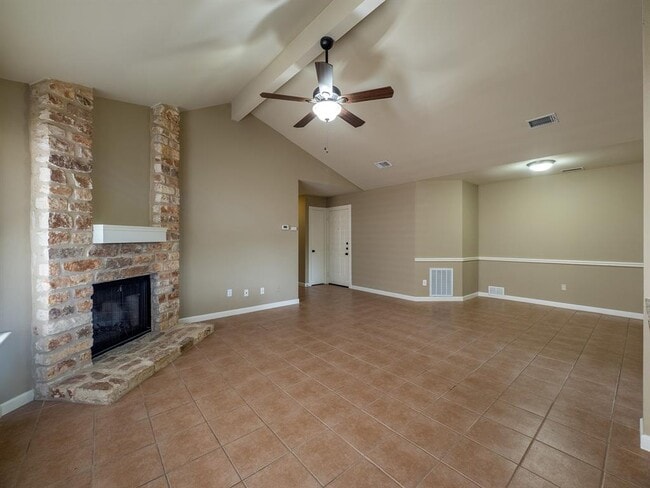 16829 Whitebrush Loop