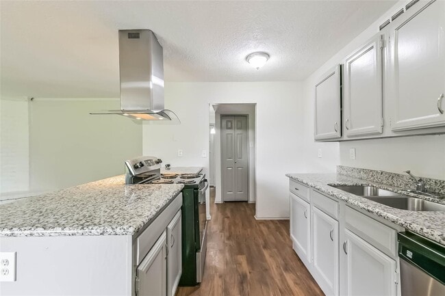 Photo - 14634 Dartwood Dr