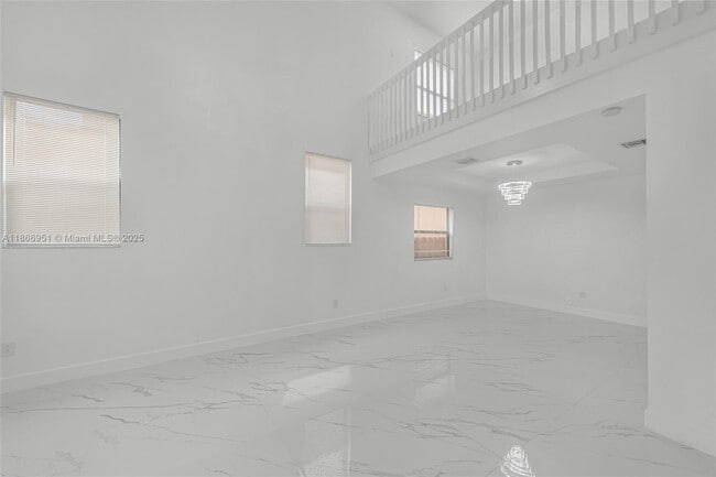 Photo - 642 SE 37th Pl