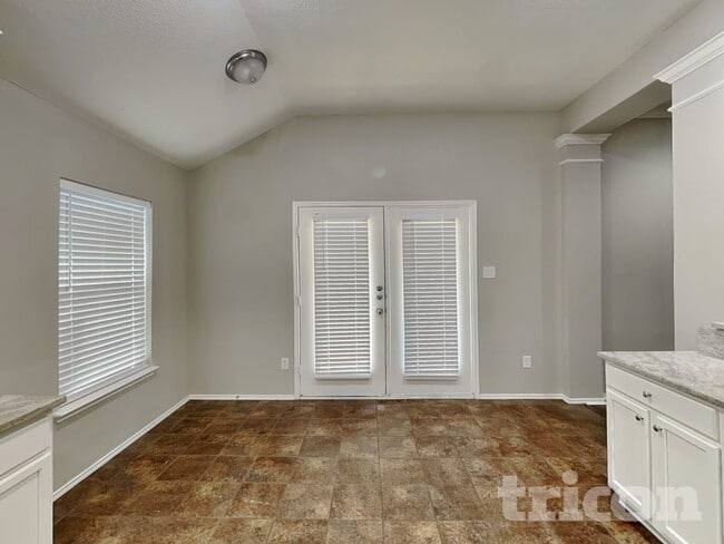 Photo - 630 Azalea Dr