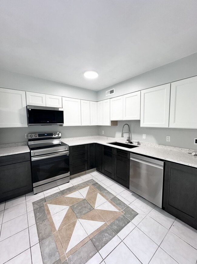 Photo - Renovated 4-bedroom, 2.5 bathroom in Virginia Beach