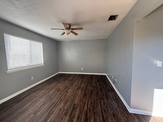 Photo - Upstairs unit on Hilaman Golf Course! Unit C