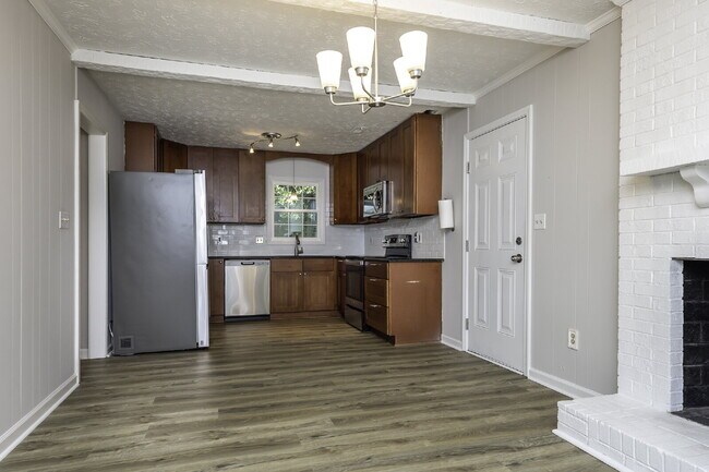 Photo - Spacious 3BR/2.5BA with Fenced Yard & Attached Garage in Piedmont $1,850/mo rent
