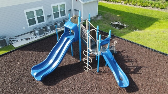 Playground - Brisas Del Sur Apartments