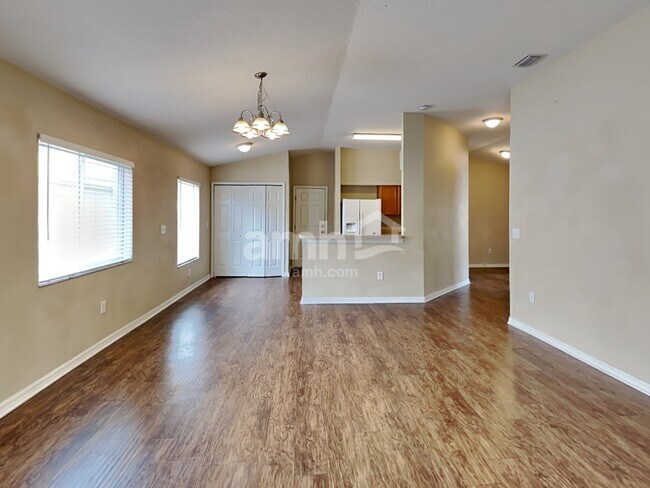 Photo - 505 Lindsay Anne Ct