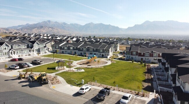 Photo - 1977 N Chianti St