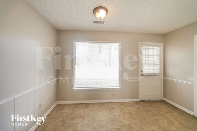 Photo - 6704 Amersham Dr