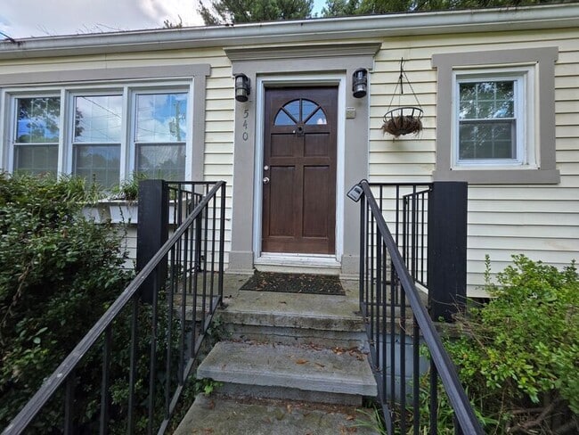 Photo - 540 Church Rd SE