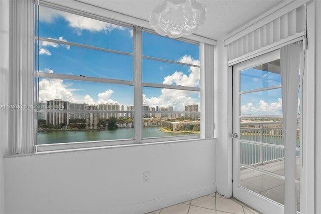 Photo - 18081 Biscayne Blvd Unit 1205