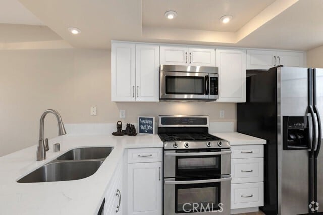 Building Photo - 2410 W Orangethorpe Ave Unit 5 Rental