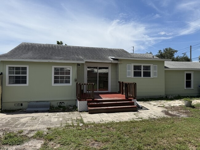 2 Bed/1 Bath
