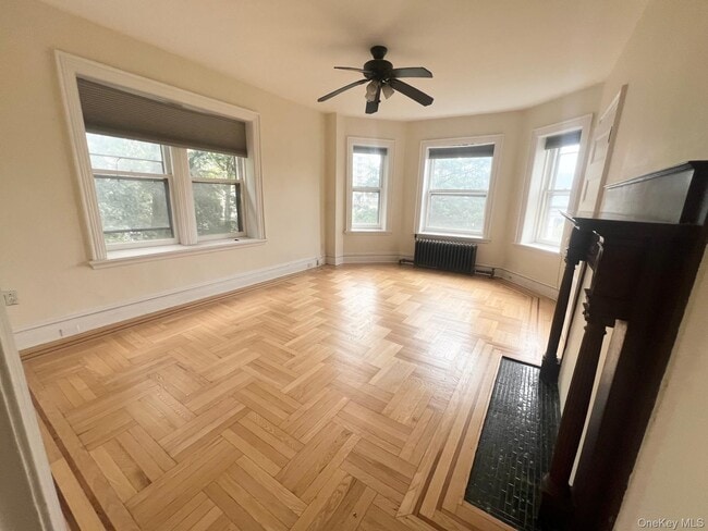 Building Photo - 1178 Warburton Ave Unit 3 Rental