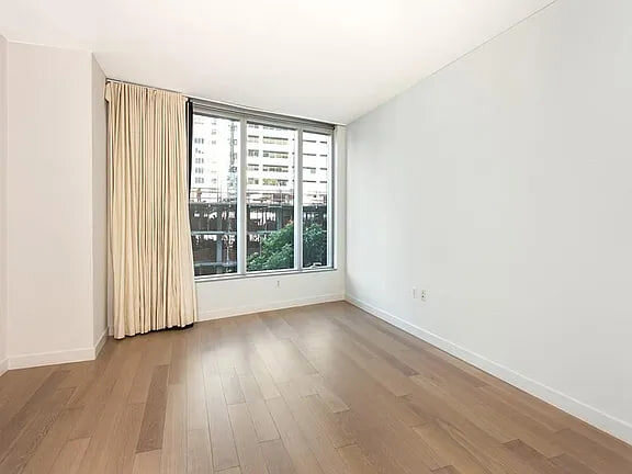 Building Photo - 301 Main St Unit 4A