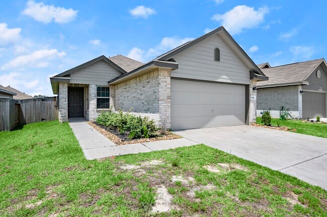Photo - 843 Deerhurst Ln