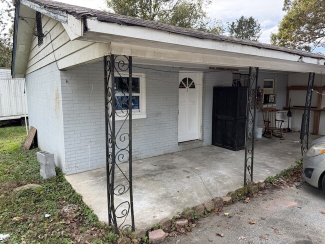 Building Photo - 1507 Greenville Hwy