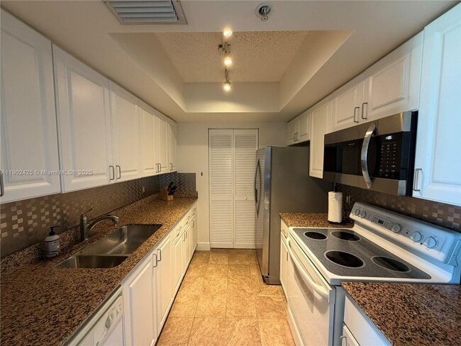 Photo - 90 Alton Rd Unidad 605