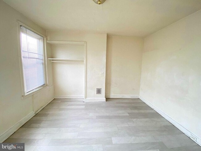 Building Photo - 3454 N Water St