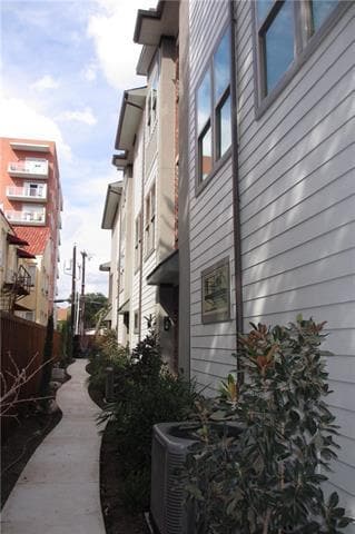 Photo - 4223 Wycliff Ave