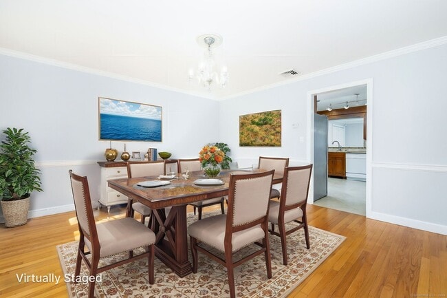 Photo - 72 Mohegan Dr