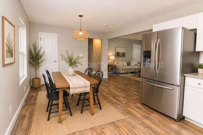 Photo - 3629 Thrushwood Dr