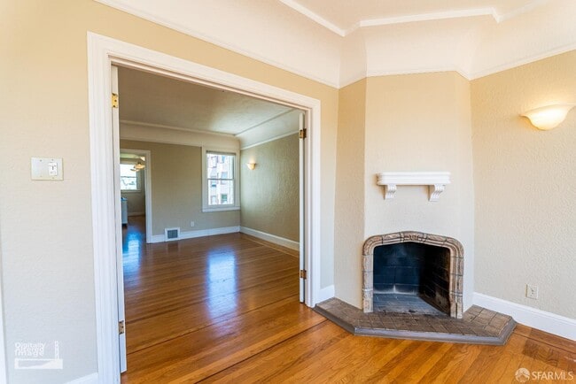 Photo - 3032 Pierce St