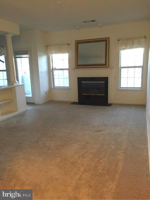 Building Photo - 1708 Lake Shore Crest Dr Unit 25