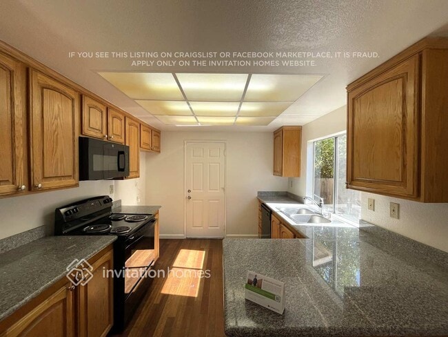 Photo - 2875 Georgia Dr House