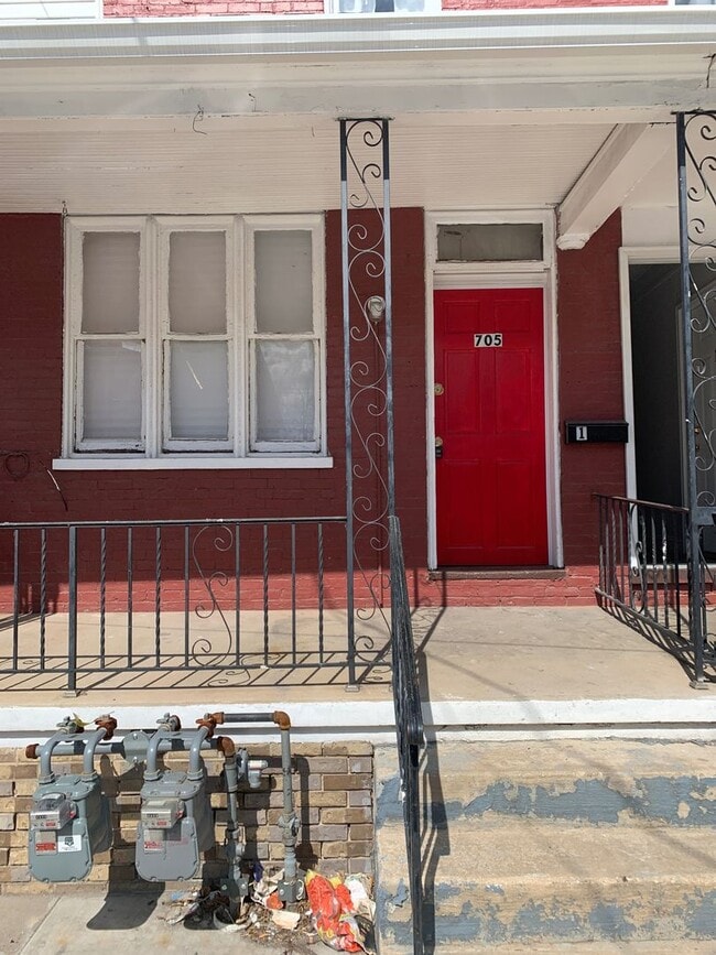 705 E Prospect St