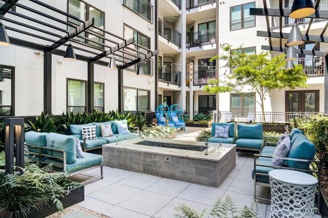 Photo - Axis Midtown