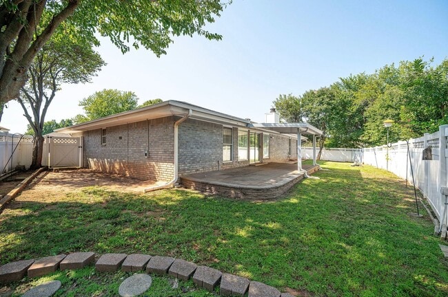 Photo - 7016 Stonycreek Dr