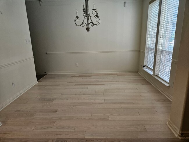Photo - 58 N Scribewood Cir