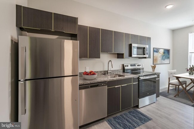 Building Photo - 4124 Haverford Ave Unit STUDIO Rental