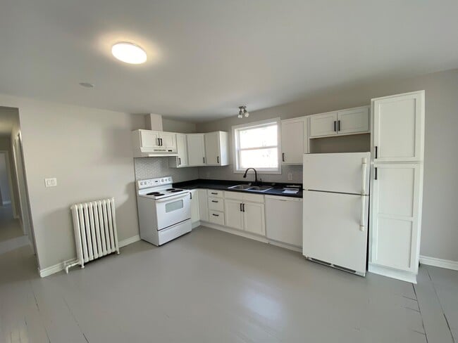 Building Photo - 107-107 Mecklenburg St Unit 4