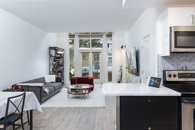 Photo - 88 King St Unit 108