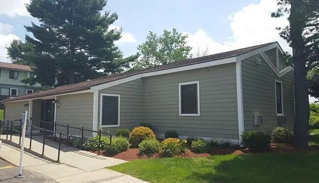 Building Photo - 360 1/2 Tokeneke Rd Rental