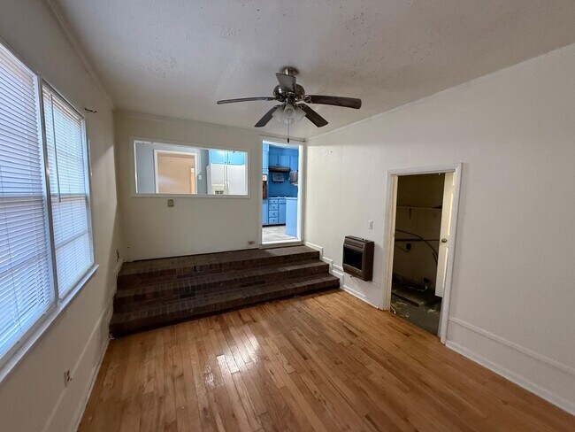 Photo - 14661 Veterans Memorial Hwy