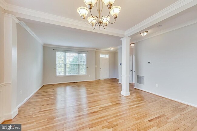 Photo - 43537 Clivedon Ct